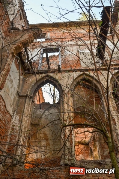 Zdjęcie w galerii na portalu naszraciborz.pl: Polish Paranormal TV na tropie duchów w Sławikowie  wiadomości z regionu