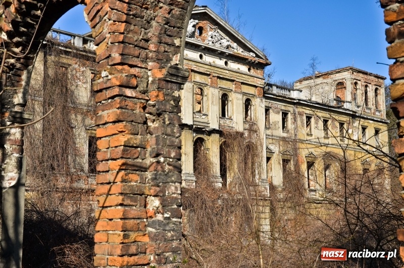Zdjęcie w galerii na portalu naszraciborz.pl: Polish Paranormal TV na tropie duchów w Sławikowie  wiadomości z regionu