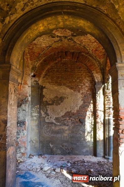 Zdjęcie w galerii na portalu naszraciborz.pl: Polish Paranormal TV na tropie duchów w Sławikowie  wiadomości z regionu