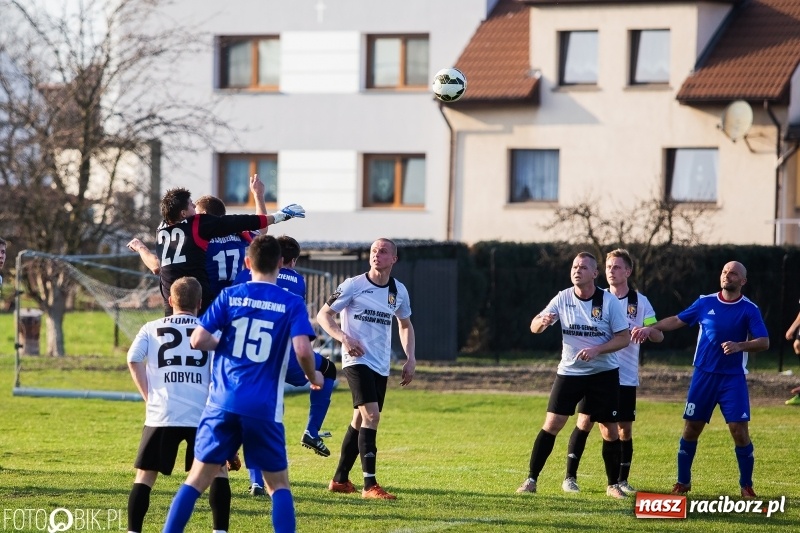 Zdjęcie w galerii na portalu naszraciborz.pl: A klasa. Przy Urbana zdecydowało jedno trafienie wiadomości z regionu