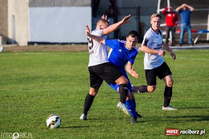 Zdjęcie w galerii na portalu naszraciborz.pl: A klasa. Przy Urbana zdecydowało jedno trafienie wiadomości z regionu