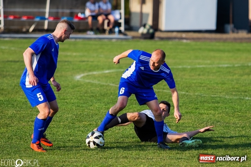 Zdjęcie w galerii na portalu naszraciborz.pl: A klasa. Przy Urbana zdecydowało jedno trafienie wiadomości z regionu