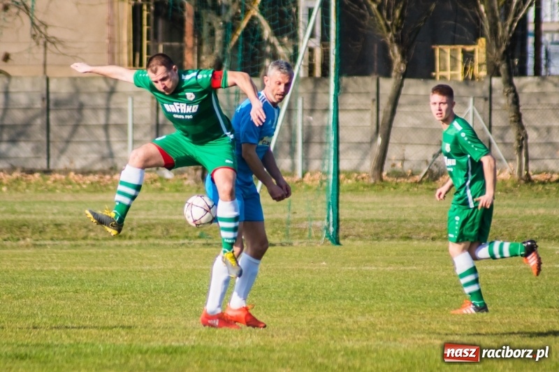 Zdjęcie w galerii na portalu naszraciborz.pl: Niczym Feniks z popiołów. Rafako pokonało Krzyżanowice wiadomości z regionu