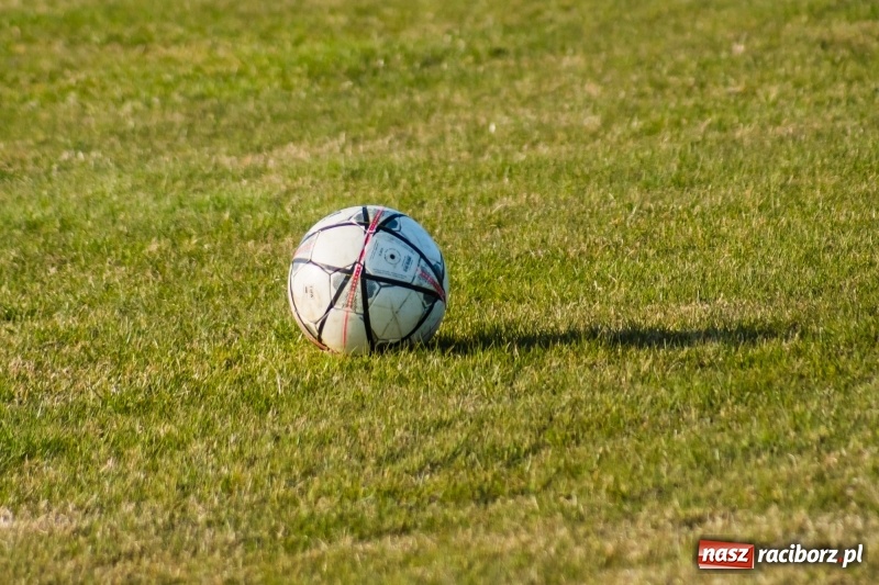 Zdjęcie w galerii na portalu naszraciborz.pl: Niczym Feniks z popiołów. Rafako pokonało Krzyżanowice wiadomości z regionu