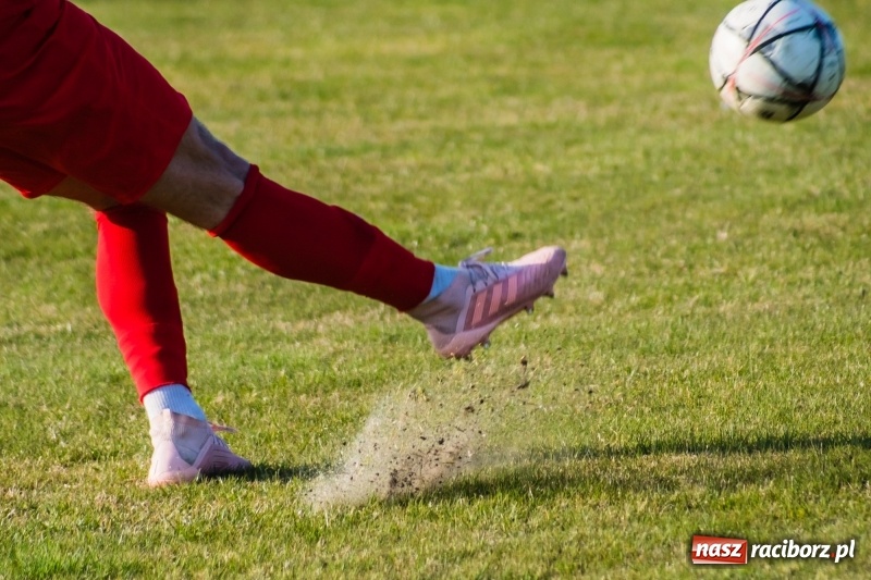 Zdjęcie w galerii na portalu naszraciborz.pl: Niczym Feniks z popiołów. Rafako pokonało Krzyżanowice wiadomości z regionu