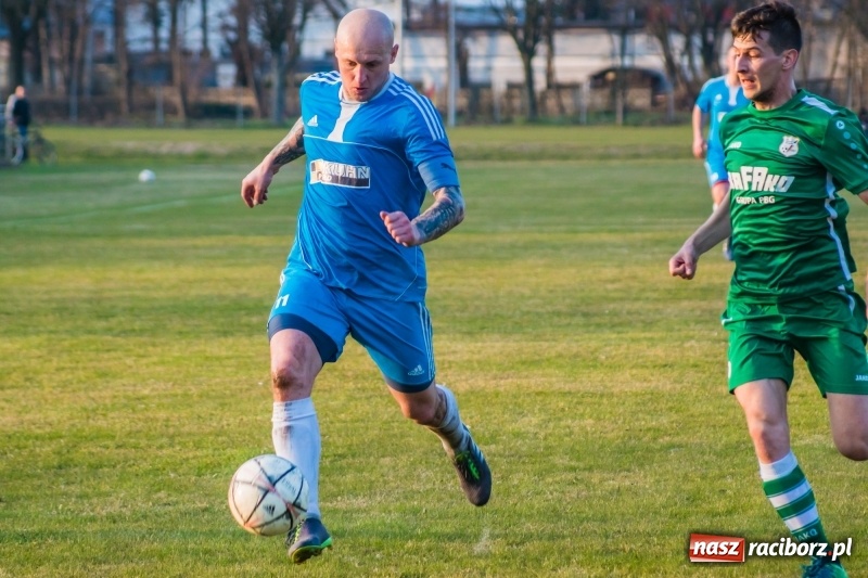 Zdjęcie w galerii na portalu naszraciborz.pl: Niczym Feniks z popiołów. Rafako pokonało Krzyżanowice wiadomości z regionu