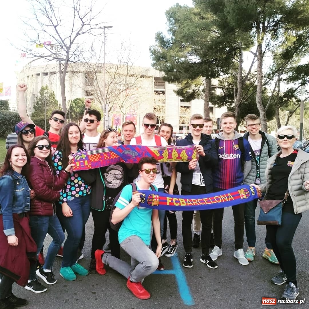 Zdjęcie w galerii na portalu naszraciborz.pl: Z Raciborza do Barcelony. Dekada podróży uczniów II LO [FOTO] wiadomości z regionu