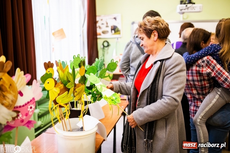 Zdjęcie w galerii na portalu naszraciborz.pl: Kiermasz Wielkanocny w Zespole Szkolno-Przedszkolnym w Borucinie wiadomości z regionu