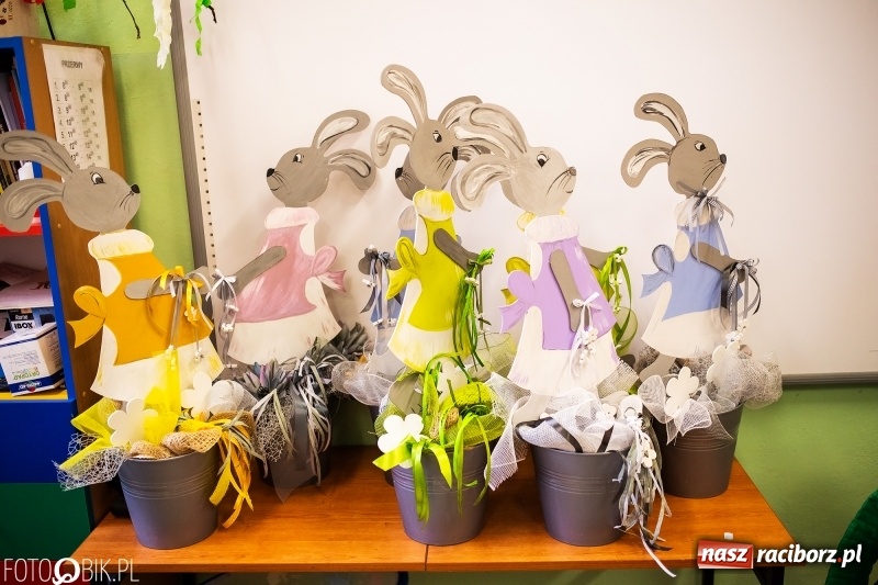 Zdjęcie w galerii na portalu naszraciborz.pl: Kiermasz Wielkanocny w Zespole Szkolno-Przedszkolnym w Borucinie wiadomości z regionu