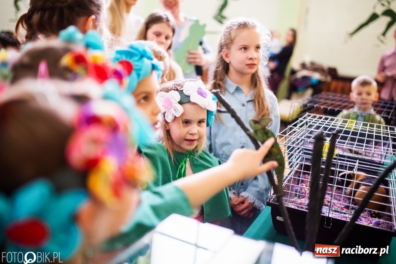 Zdjęcie w galerii na portalu naszraciborz.pl: Kiermasz Wielkanocny w Zespole Szkolno-Przedszkolnym w Borucinie wiadomości z regionu