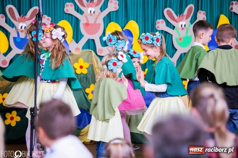 Zdjęcie w galerii na portalu naszraciborz.pl: Kiermasz Wielkanocny w Zespole Szkolno-Przedszkolnym w Borucinie wiadomości z regionu