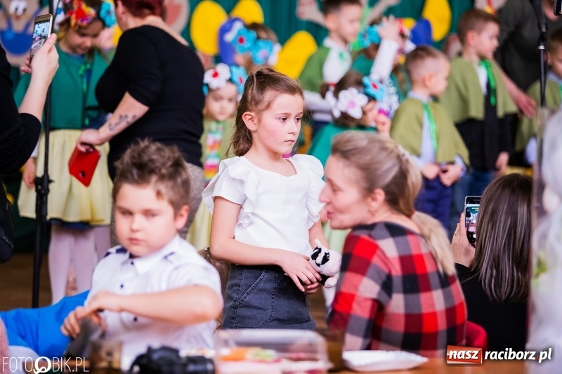 Zdjęcie w galerii na portalu naszraciborz.pl: Kiermasz Wielkanocny w Zespole Szkolno-Przedszkolnym w Borucinie wiadomości z regionu