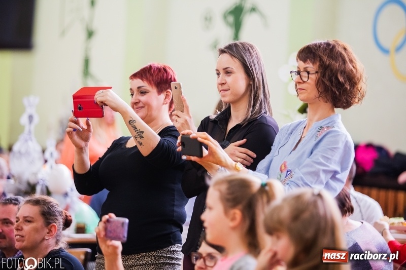 Zdjęcie w galerii na portalu naszraciborz.pl: Kiermasz Wielkanocny w Zespole Szkolno-Przedszkolnym w Borucinie wiadomości z regionu