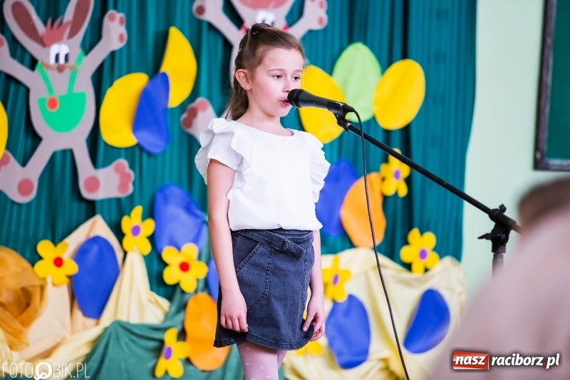 Zdjęcie w galerii na portalu naszraciborz.pl: Kiermasz Wielkanocny w Zespole Szkolno-Przedszkolnym w Borucinie wiadomości z regionu