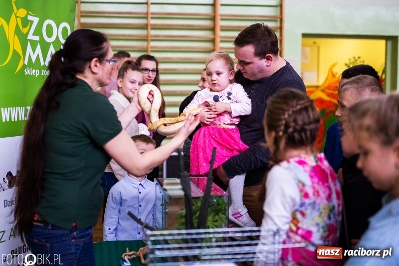 Zdjęcie w galerii na portalu naszraciborz.pl: Kiermasz Wielkanocny w Zespole Szkolno-Przedszkolnym w Borucinie wiadomości z regionu