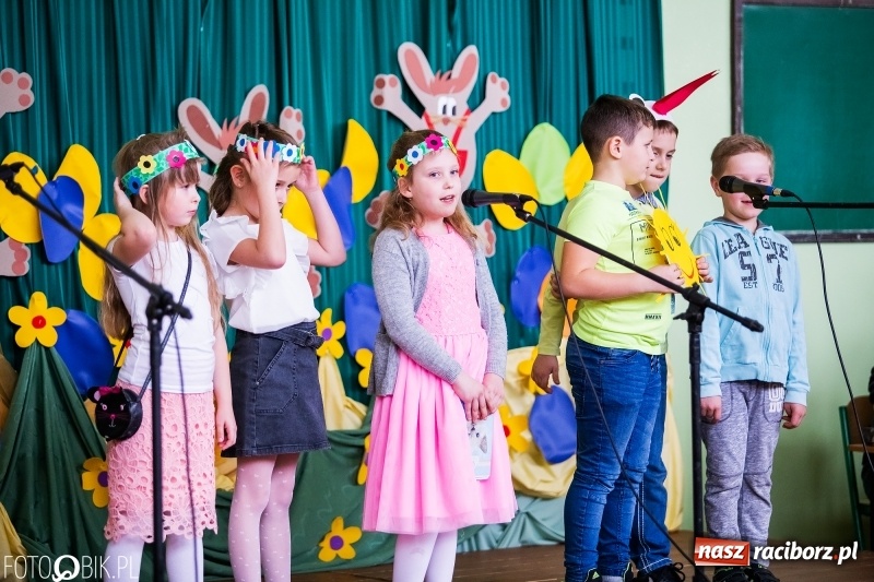 Zdjęcie w galerii na portalu naszraciborz.pl: Kiermasz Wielkanocny w Zespole Szkolno-Przedszkolnym w Borucinie wiadomości z regionu