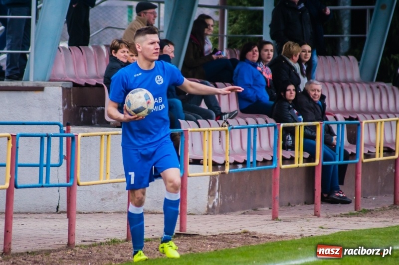 Zdjęcie w galerii na portalu naszraciborz.pl: Rogów kontra Markowice: 07 zgłoś się! wiadomości z regionu