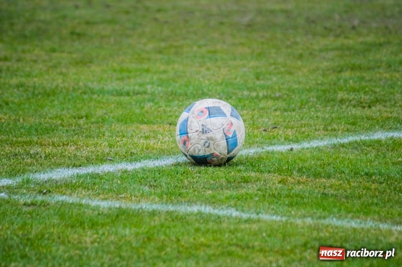 Zdjęcie w galerii na portalu naszraciborz.pl: Rogów kontra Markowice: 07 zgłoś się! wiadomości z regionu