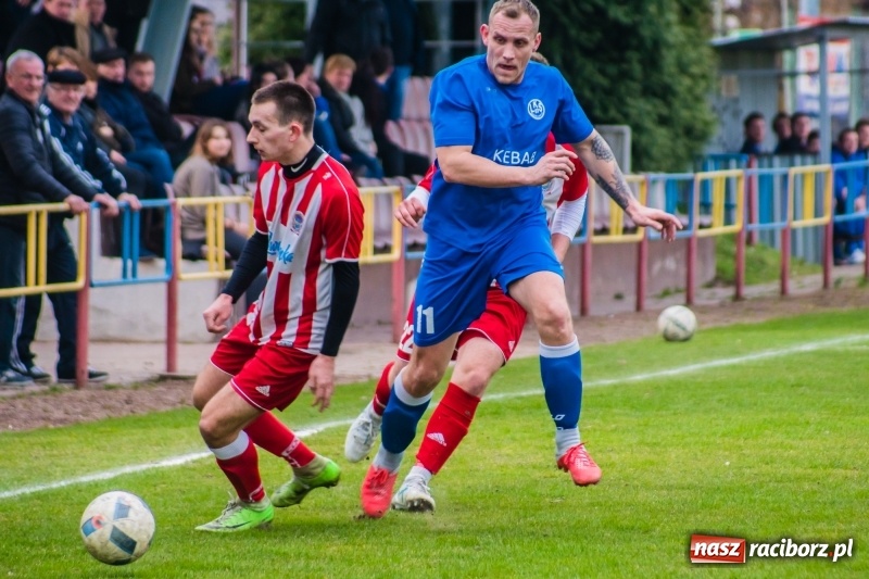 Zdjęcie w galerii na portalu naszraciborz.pl: Rogów kontra Markowice: 07 zgłoś się! wiadomości z regionu