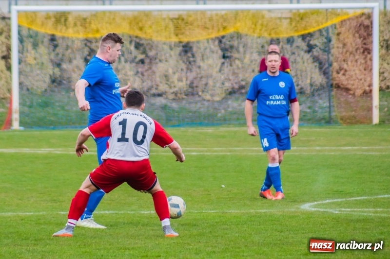 Zdjęcie w galerii na portalu naszraciborz.pl: Rogów kontra Markowice: 07 zgłoś się! wiadomości z regionu