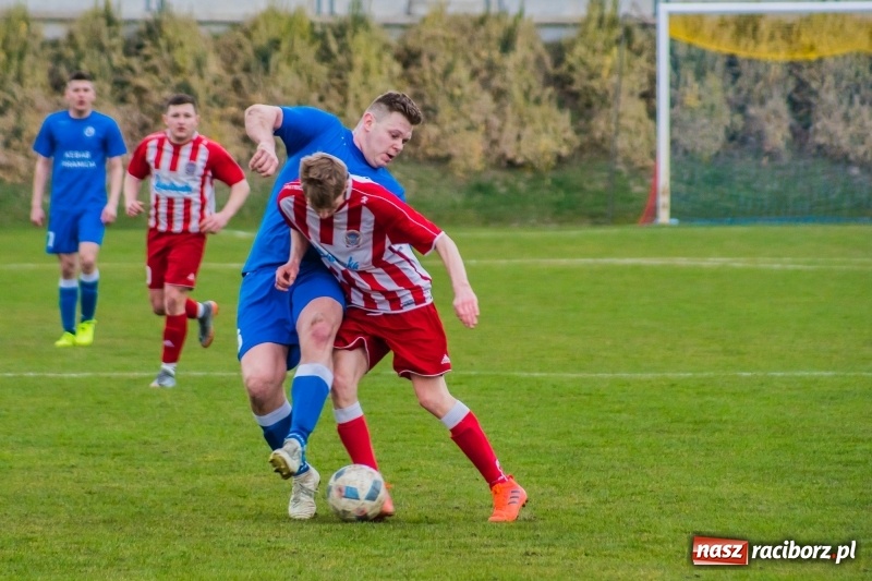 Zdjęcie w galerii na portalu naszraciborz.pl: Rogów kontra Markowice: 07 zgłoś się! wiadomości z regionu