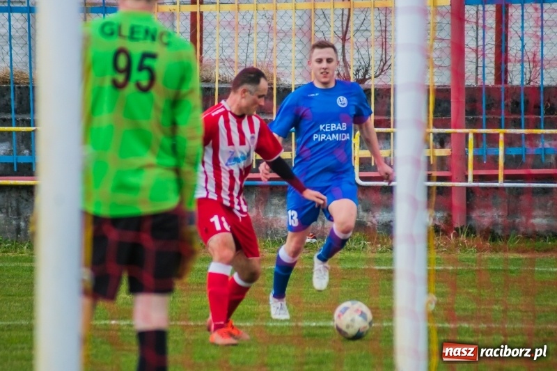 Zdjęcie w galerii na portalu naszraciborz.pl: Rogów kontra Markowice: 07 zgłoś się! wiadomości z regionu