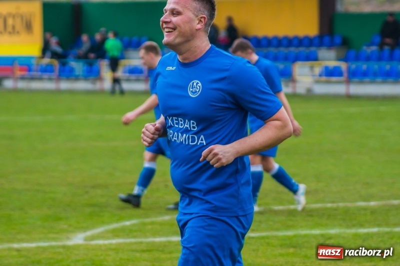 Zdjęcie w galerii na portalu naszraciborz.pl: Rogów kontra Markowice: 07 zgłoś się! wiadomości z regionu