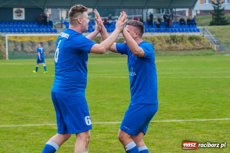 Zdjęcie w galerii na portalu naszraciborz.pl: Rogów kontra Markowice: 07 zgłoś się! wiadomości z regionu