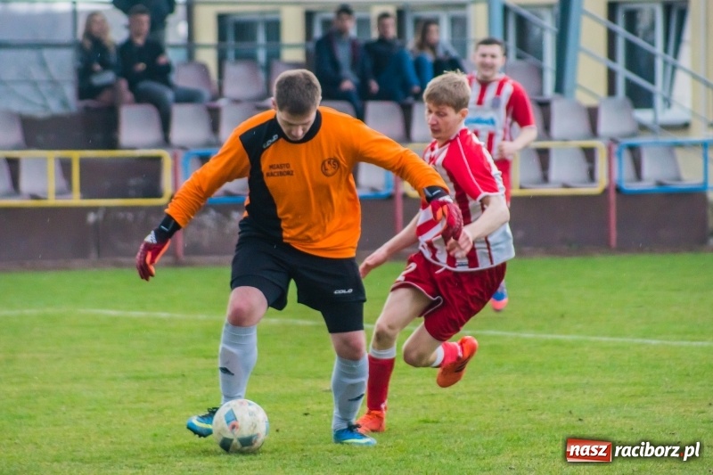 Zdjęcie w galerii na portalu naszraciborz.pl: Rogów kontra Markowice: 07 zgłoś się! wiadomości z regionu