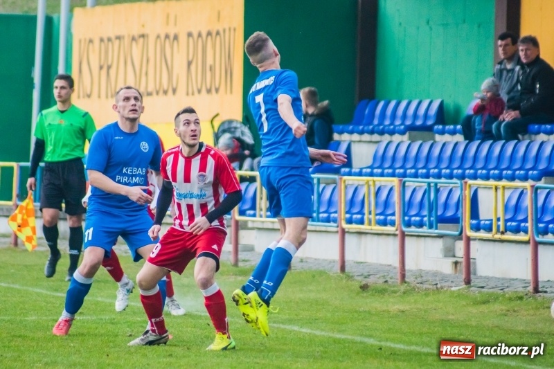 Zdjęcie w galerii na portalu naszraciborz.pl: Rogów kontra Markowice: 07 zgłoś się! wiadomości z regionu