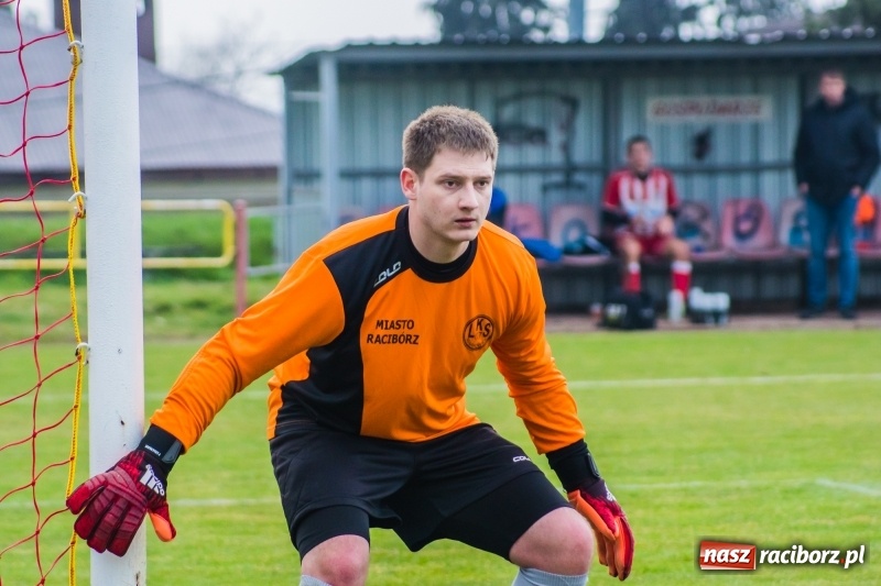 Zdjęcie w galerii na portalu naszraciborz.pl: Rogów kontra Markowice: 07 zgłoś się! wiadomości z regionu