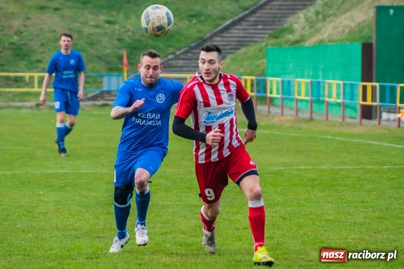 Zdjęcie w galerii na portalu naszraciborz.pl: Rogów kontra Markowice: 07 zgłoś się! wiadomości z regionu