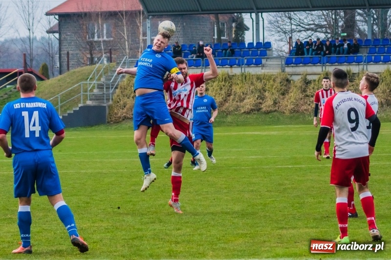 Zdjęcie w galerii na portalu naszraciborz.pl: Rogów kontra Markowice: 07 zgłoś się! wiadomości z regionu