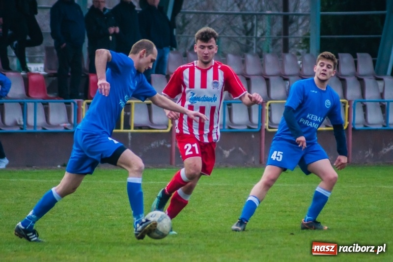 Zdjęcie w galerii na portalu naszraciborz.pl: Rogów kontra Markowice: 07 zgłoś się! wiadomości z regionu