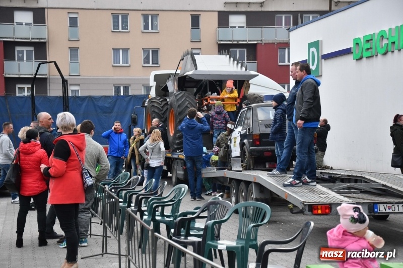 Zdjęcie w galerii na portalu naszraciborz.pl: Monster Truck Show w Raciborzu [FOTO]  wiadomości z regionu