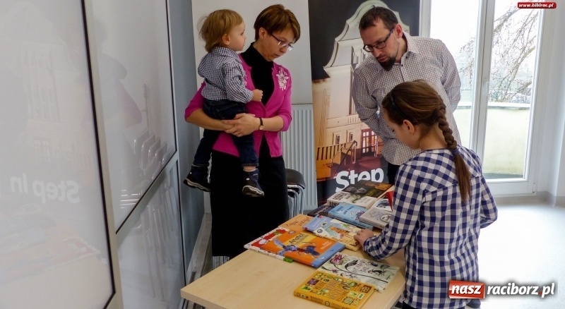 Zdjęcie w galerii na portalu naszraciborz.pl: Mary Poppins w raciborskiej bibliotece wiadomości z regionu