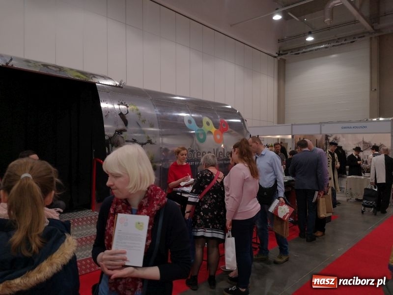 Zdjęcie w galerii na portalu naszraciborz.pl: Gmina Kuźnia Raciborska na targach Na Styku Kultur w Łodzi wiadomości z regionu