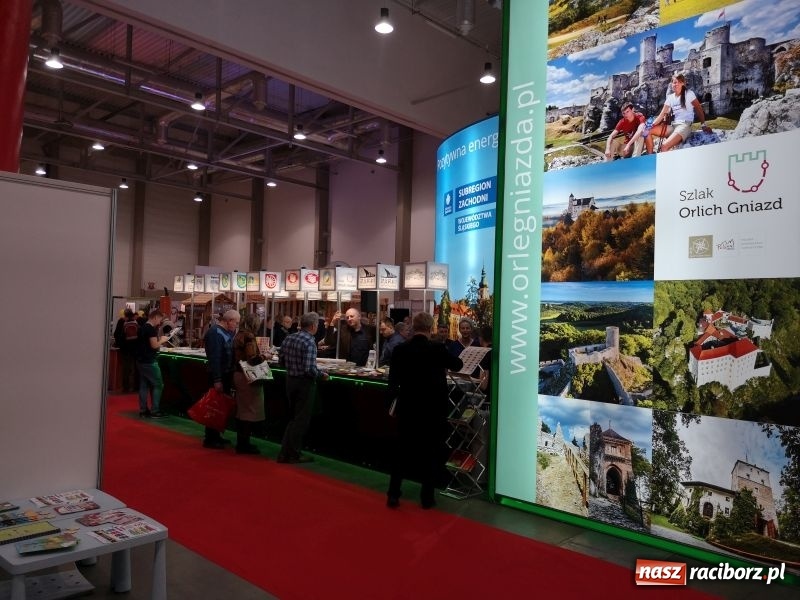 Zdjęcie w galerii na portalu naszraciborz.pl: Gmina Kuźnia Raciborska na targach Na Styku Kultur w Łodzi wiadomości z regionu