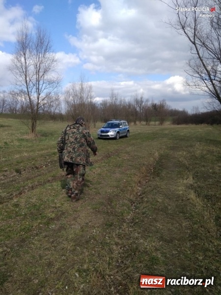 Zdjęcie w galerii na portalu naszraciborz.pl: Wspólne patrole policji i społecznej straży wędkarskiej wiadomości z regionu