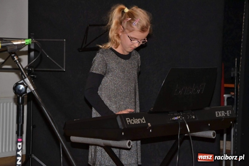 Zdjęcie w galerii na portalu naszraciborz.pl: Koncert Wiosenny na Zamku Piastowskim  wiadomości z regionu