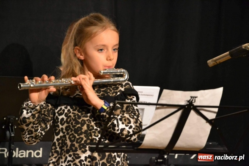 Zdjęcie w galerii na portalu naszraciborz.pl: Koncert Wiosenny na Zamku Piastowskim  wiadomości z regionu