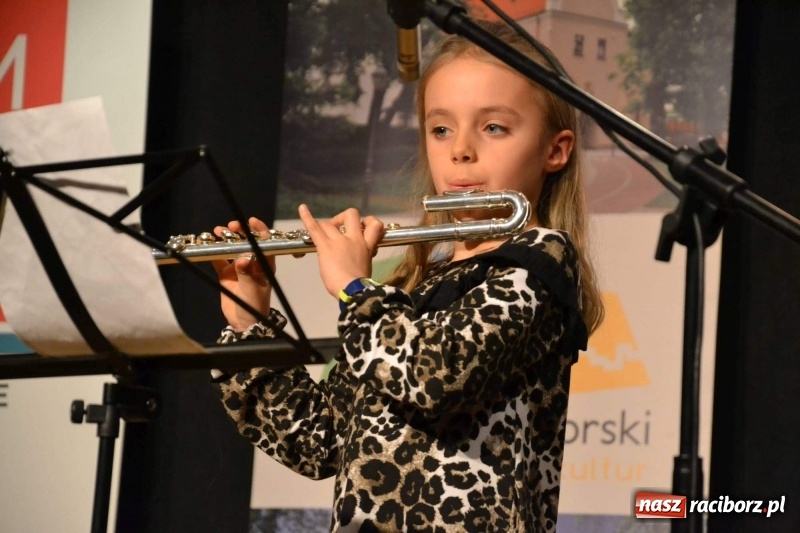 Zdjęcie w galerii na portalu naszraciborz.pl: Koncert Wiosenny na Zamku Piastowskim  wiadomości z regionu