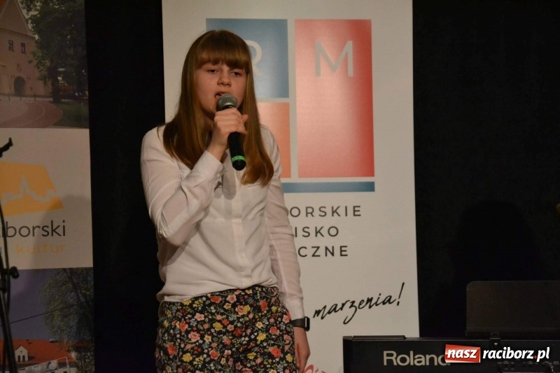 Zdjęcie w galerii na portalu naszraciborz.pl: Koncert Wiosenny na Zamku Piastowskim  wiadomości z regionu