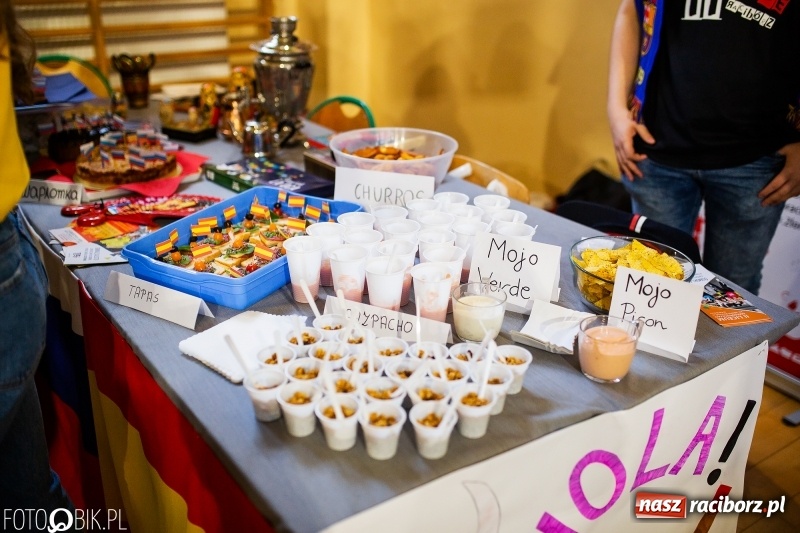 Zdjęcie w galerii na portalu naszraciborz.pl: Językowe Dni Otwarte w II LO wiadomości z regionu