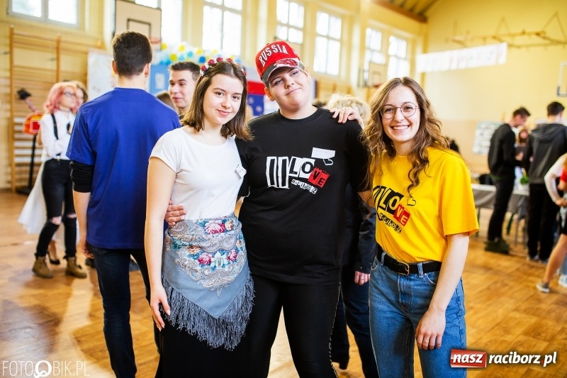 Zdjęcie w galerii na portalu naszraciborz.pl: Językowe Dni Otwarte w II LO wiadomości z regionu