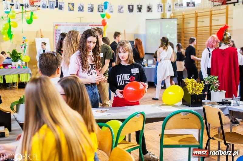 Zdjęcie w galerii na portalu naszraciborz.pl: Językowe Dni Otwarte w II LO wiadomości z regionu