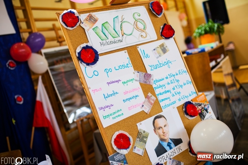 Zdjęcie w galerii na portalu naszraciborz.pl: Językowe Dni Otwarte w II LO wiadomości z regionu