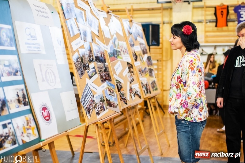 Zdjęcie w galerii na portalu naszraciborz.pl: Językowe Dni Otwarte w II LO wiadomości z regionu