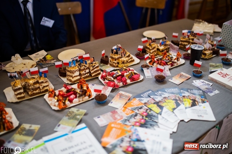 Zdjęcie w galerii na portalu naszraciborz.pl: Językowe Dni Otwarte w II LO wiadomości z regionu