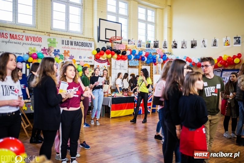 Zdjęcie w galerii na portalu naszraciborz.pl: Językowe Dni Otwarte w II LO wiadomości z regionu